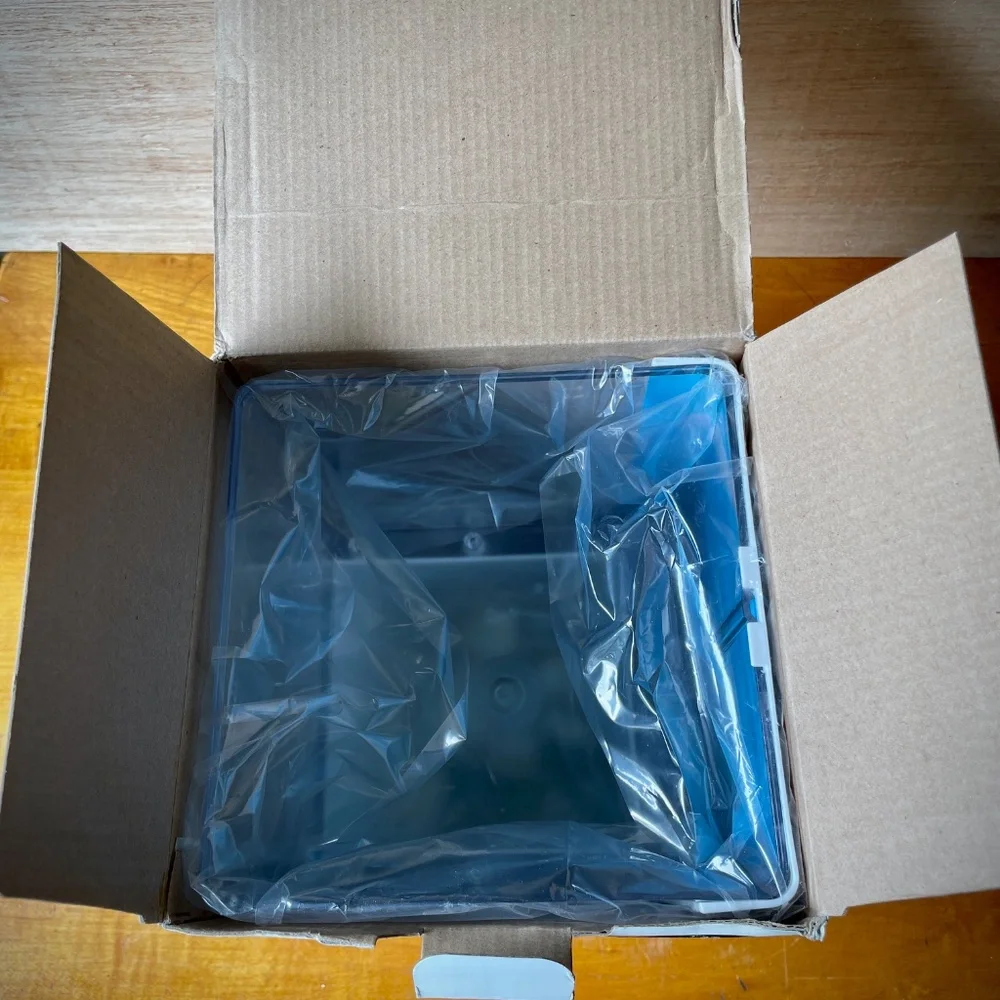 New in Box Beta Cube Kit, Aqua Culture (fish tank)